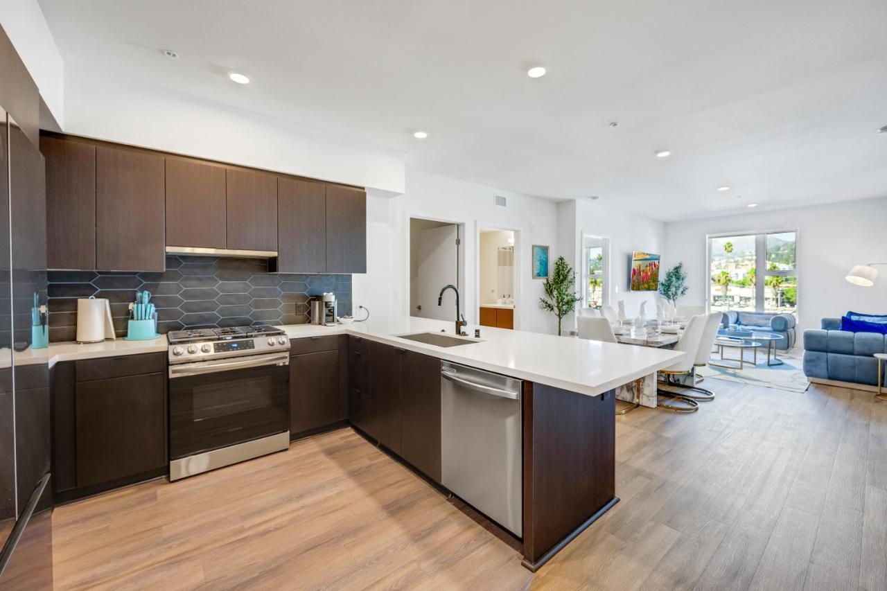 One Lux Hollywood View La Apartamento